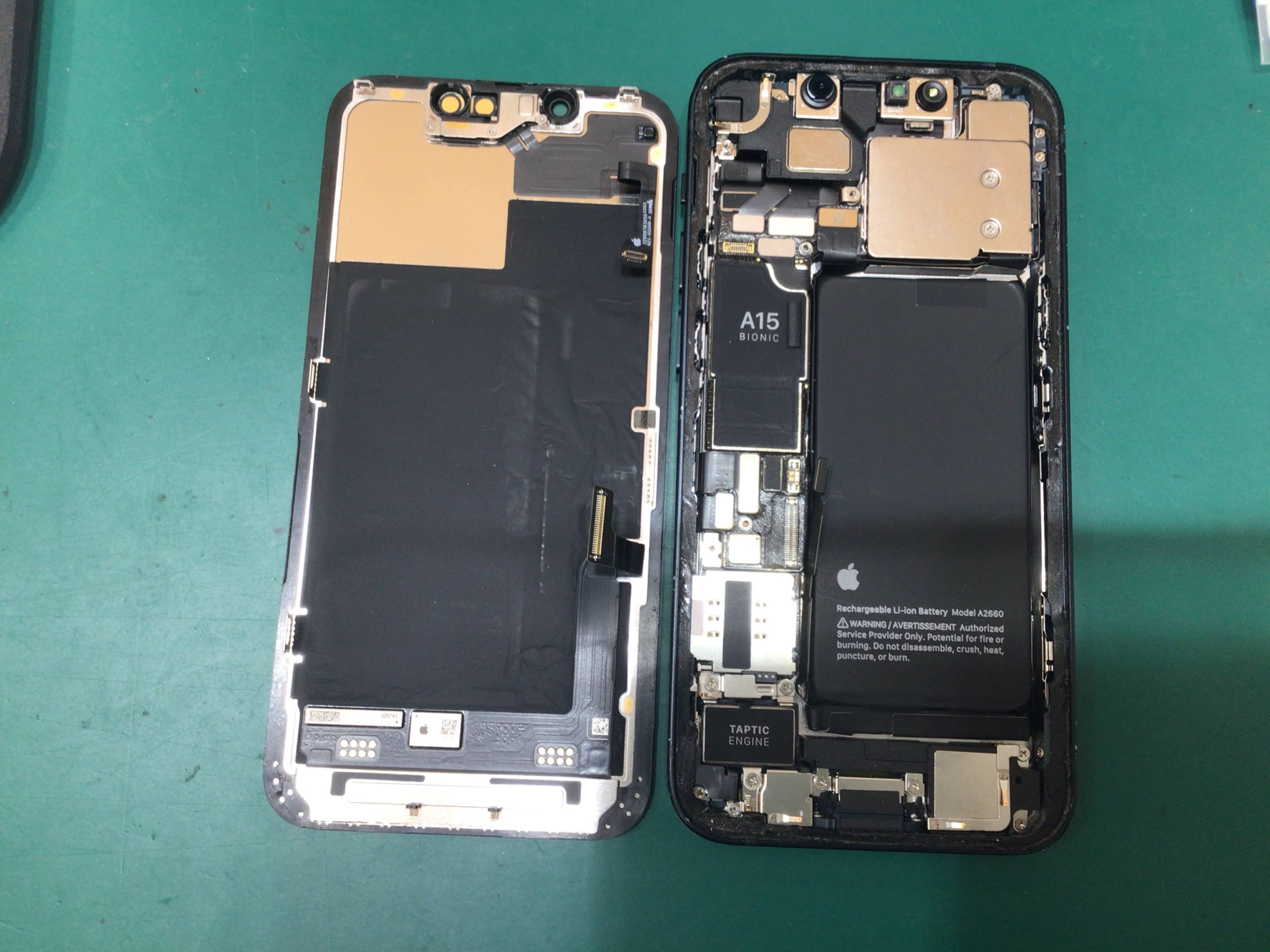 iPhone13miniバッテリー修理　データをそのまま・最短即日修理のスマホ修理工房イーアス高尾店にご相談下さい！